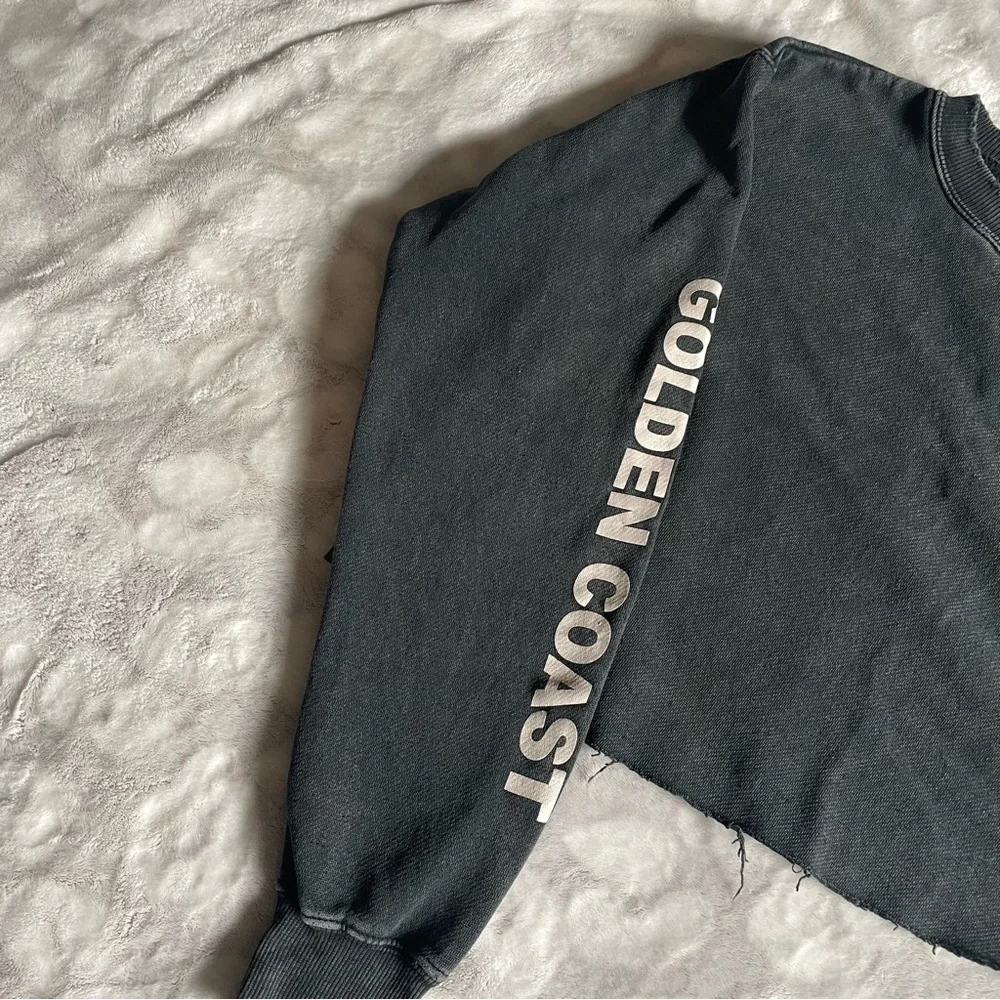 John Galt Natives of the Golden Coast Long Sleeve Distress Crop Top Size Small - Picture 3 of 9